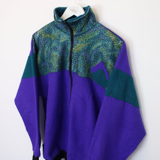 Vintage Young Fashion fleece in purple. Best fits L