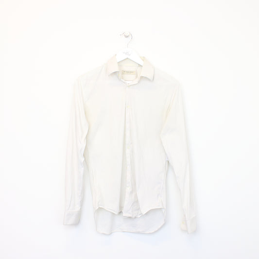 Vintage Burberry shirt in white. Best fits S