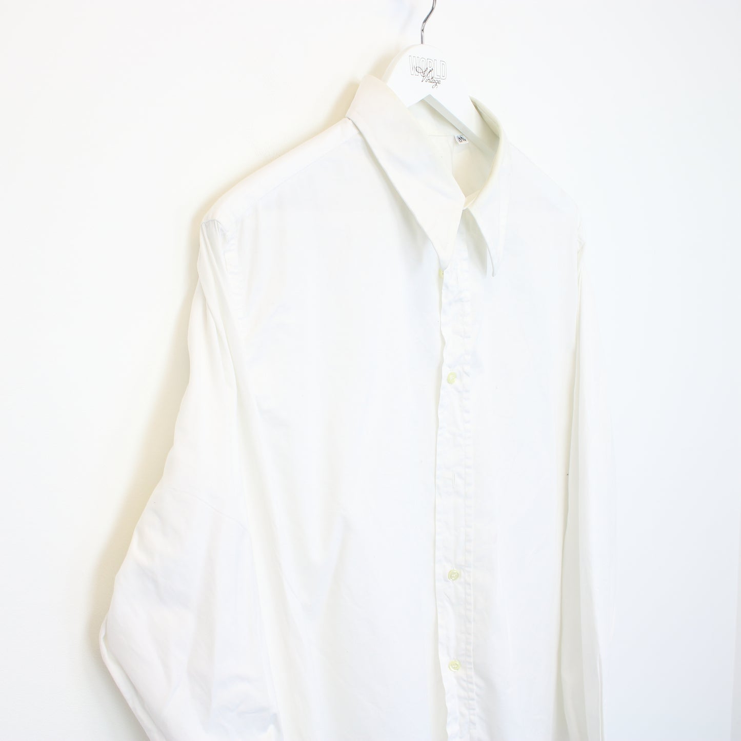 Vintage D&G shirt in white. Best fits XL