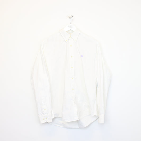 Vintage Burberry shirt in white. Best fits M