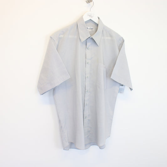 Vintage Aquascutum shirt in grey. Best fits L