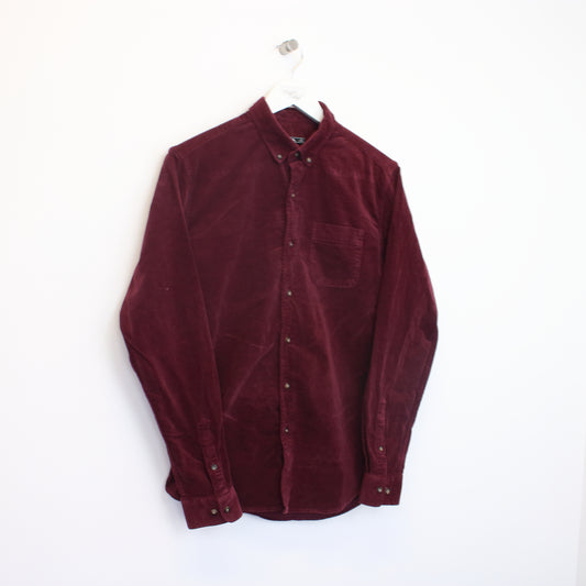 Vintage Feicui corduroy shirt in red. Best fits S