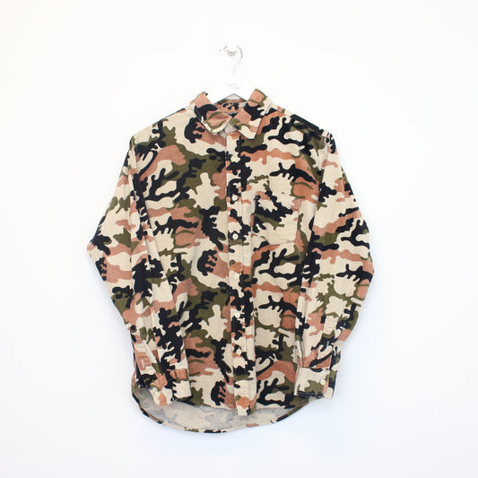 Vintage Izzue corduroy shirt in camo. Best fits M