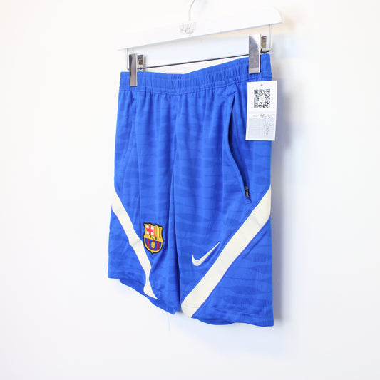 Vintage Nike shorts in blue. Best fits S