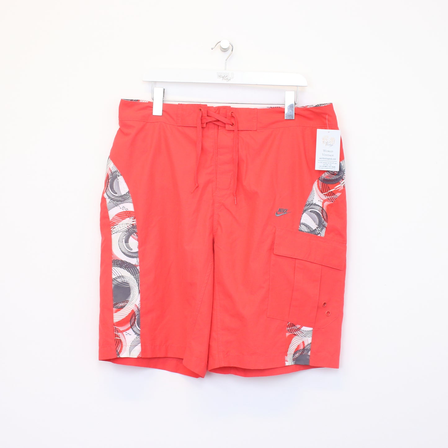 Vintage Nike shorts in red. Best fits XL