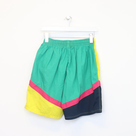 Vintage Unbranded shorts in multi colours. Best fits M