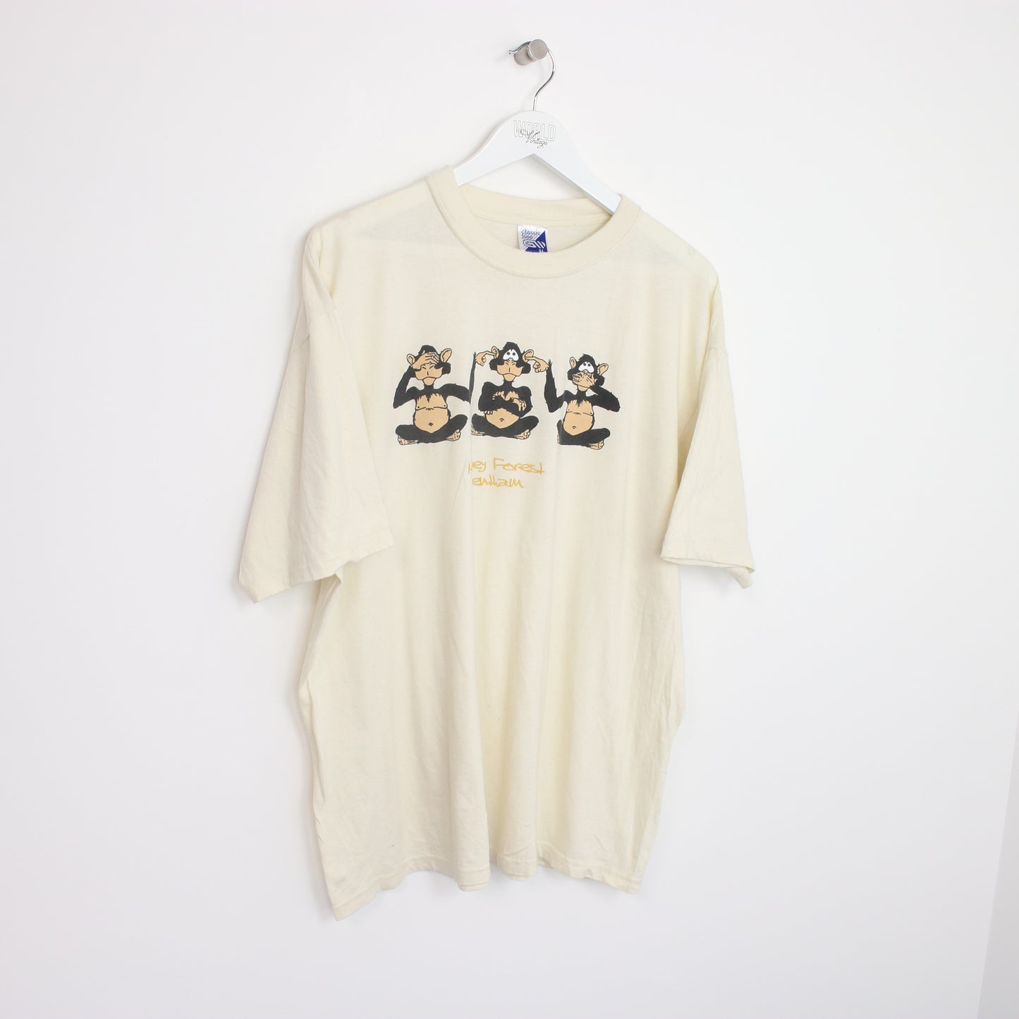 Vintage Unbranded t-shirt in cream. Best fits L