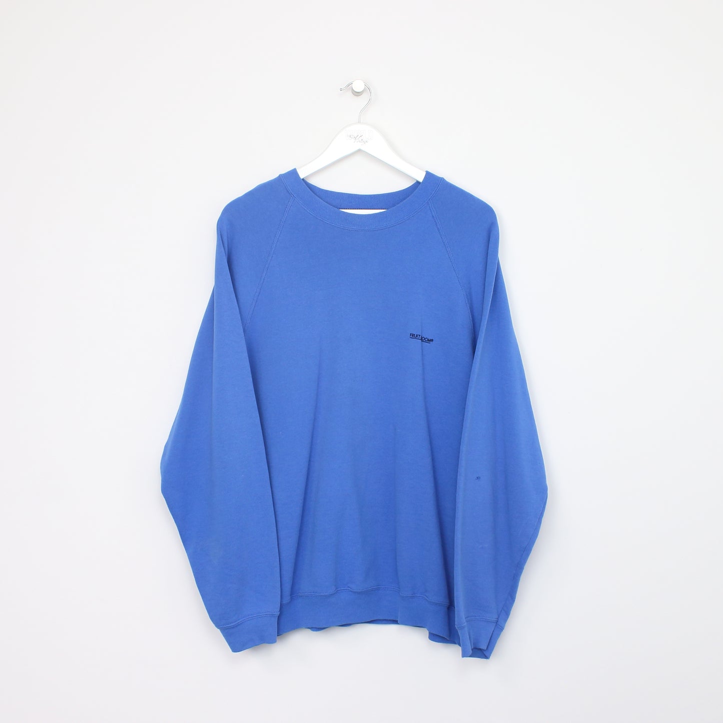 Vintage Fruit Of The Loom sweatshirt in blue. Best fits XXL