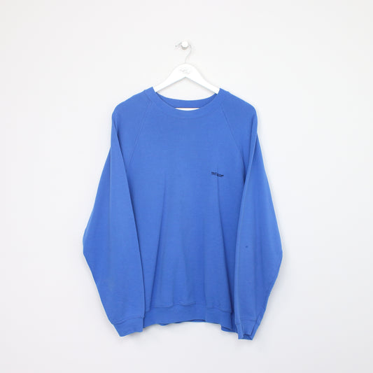 Vintage Fruit Of The Loom sweatshirt in blue. Best fits XXL