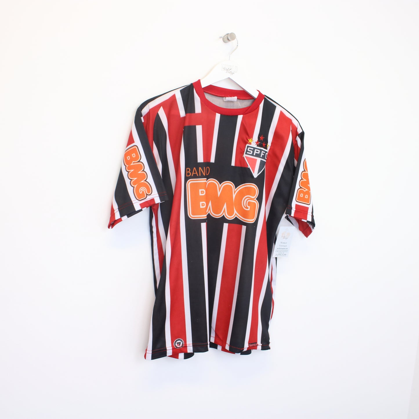 Vintage Sao Paulo 2011/12 replica football shirt in red, black, and white. Best fits M