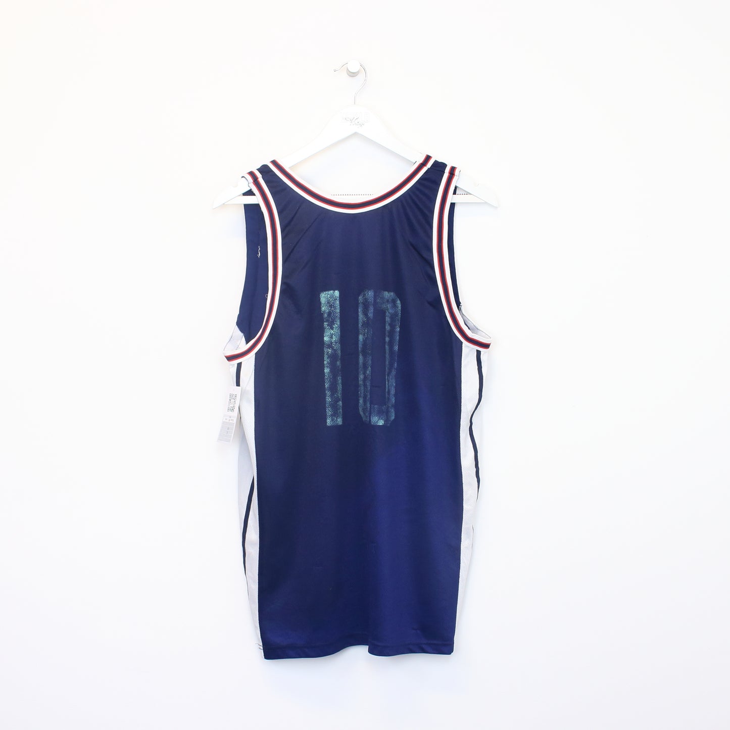 Vintage Nike basketball jersey in navy. Best fits L