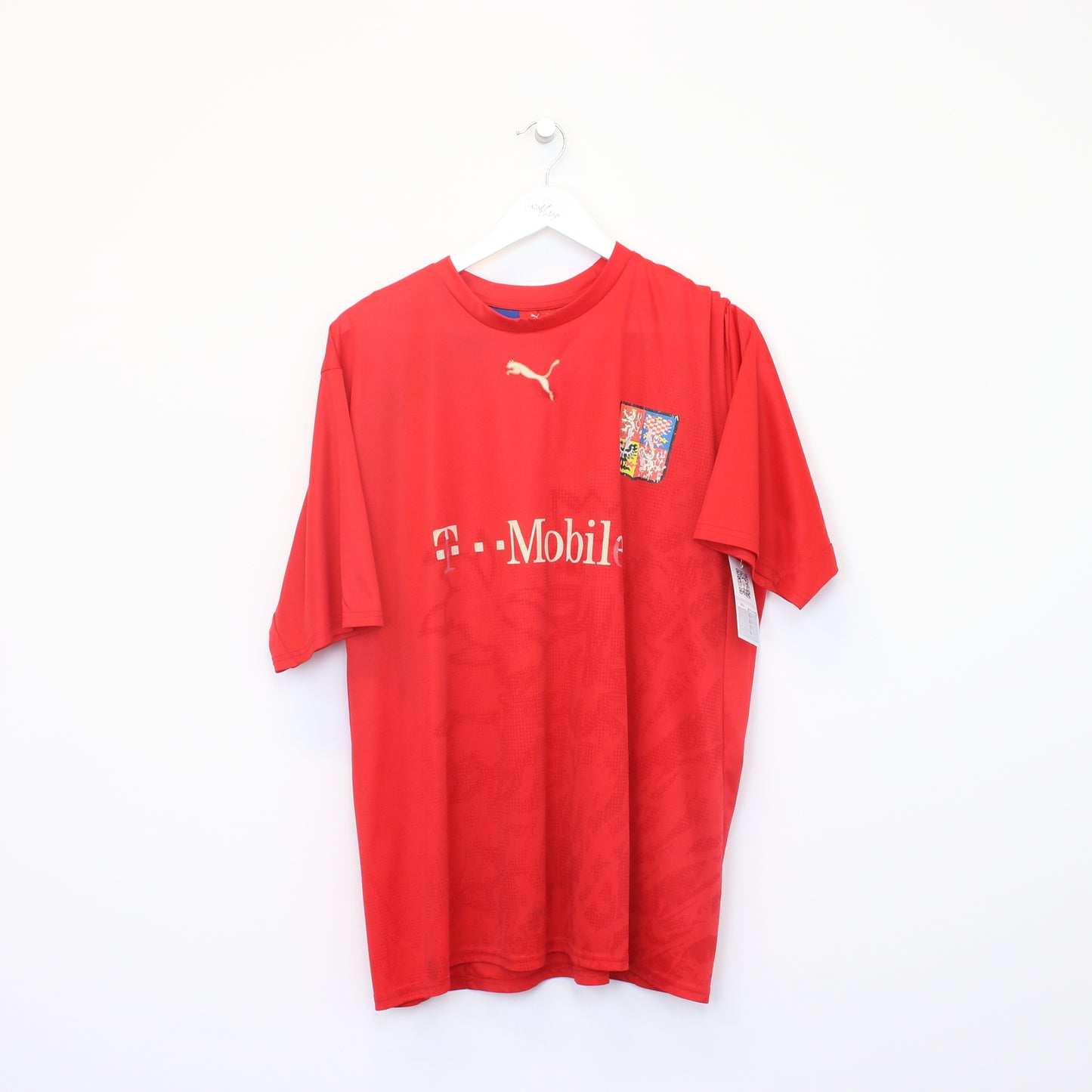 Vintage Puma Amateur team football shirt in red. Best fits XL