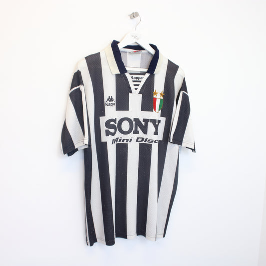 Vintage Kappa Juventus bootleg football shirt in black and white. Best fits L