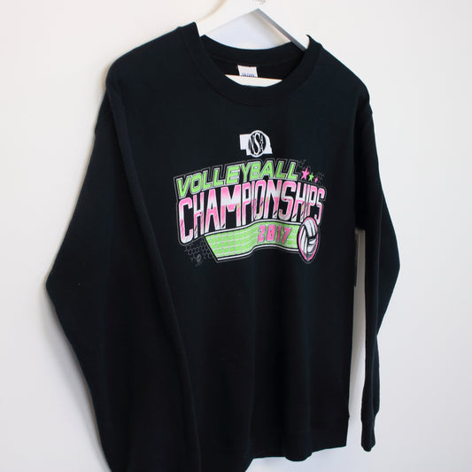 Vintage Gildan sweatshirt in black. Best fits S