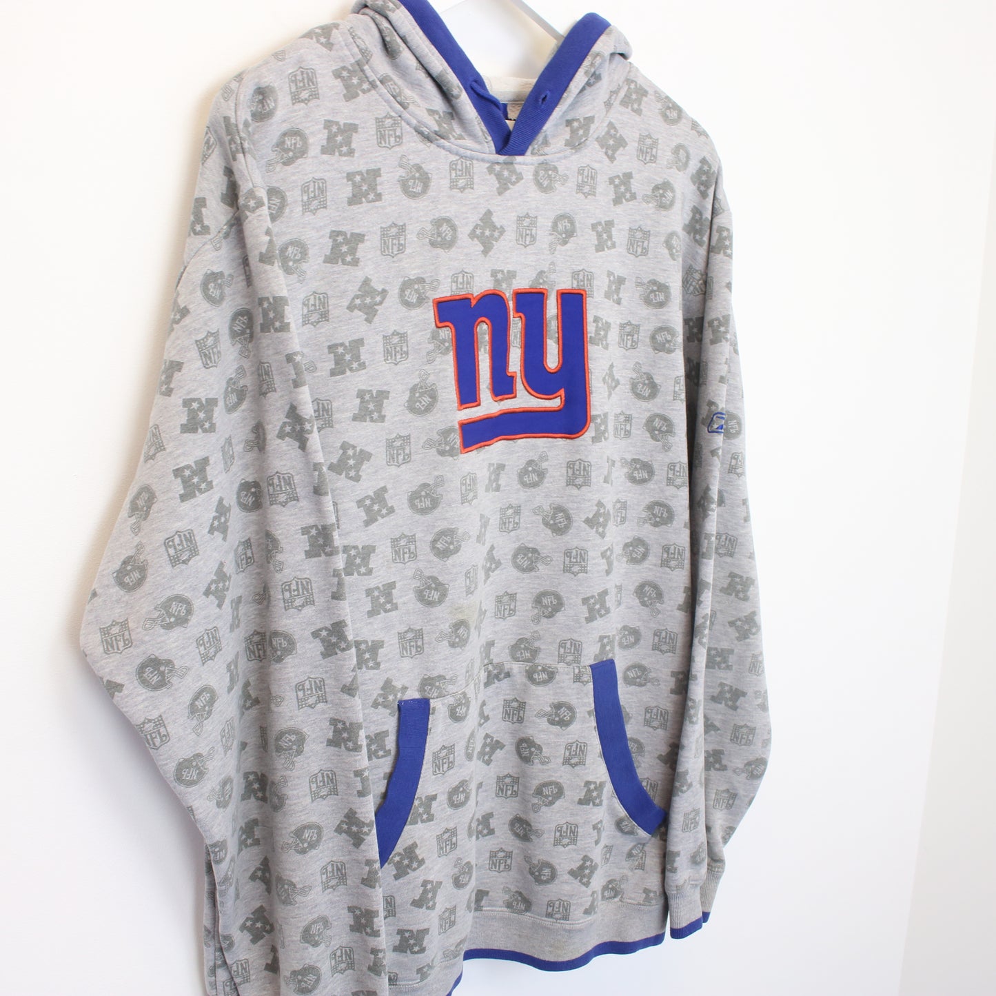 Vintage New York Giants Reebok NFL hoodie in grey and blue. Best fits L