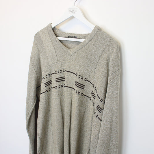 Vintage Unbranded knit sweatshirt in beige. Best fits XL