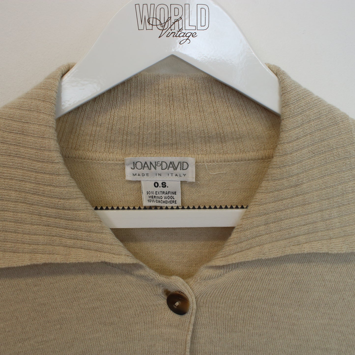 Vintage Joan & David knit sweatshirt in beige. Best fits S