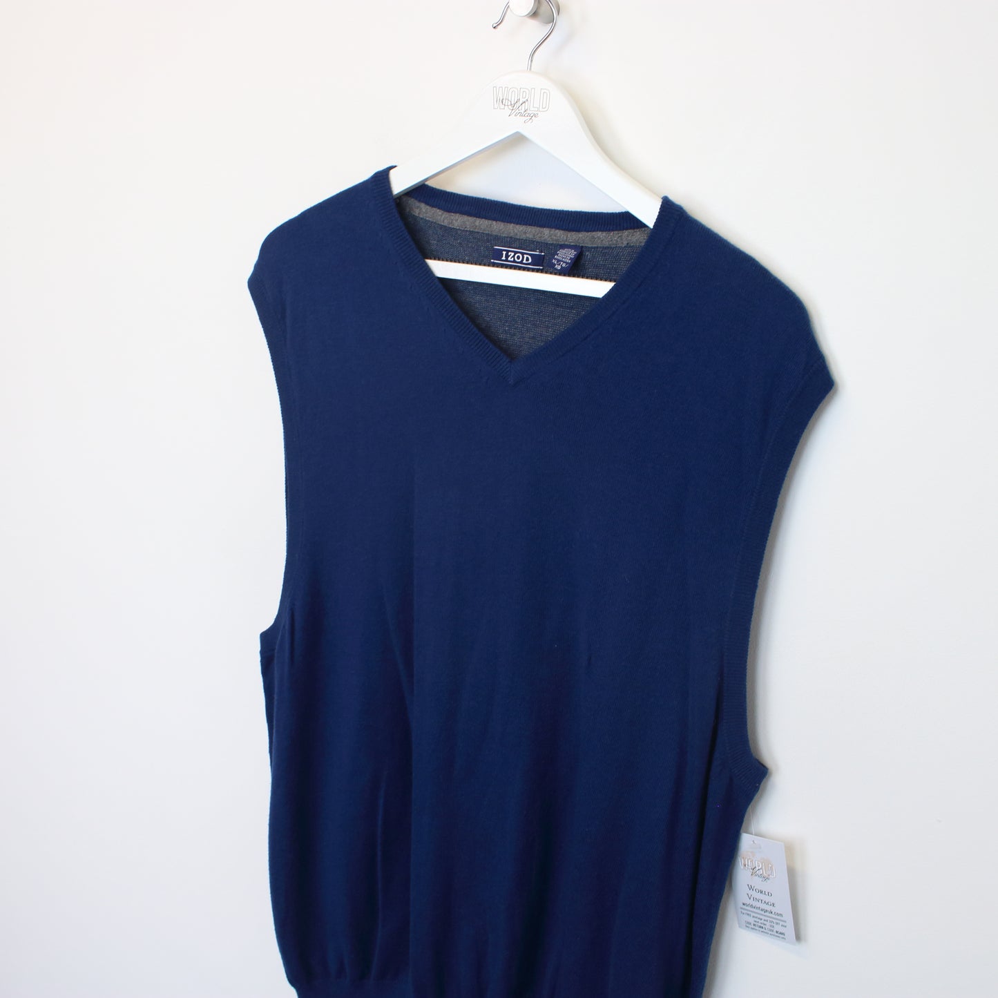 Vintage Izod sleeveless knit sweatshirt in blue. Best fits XL