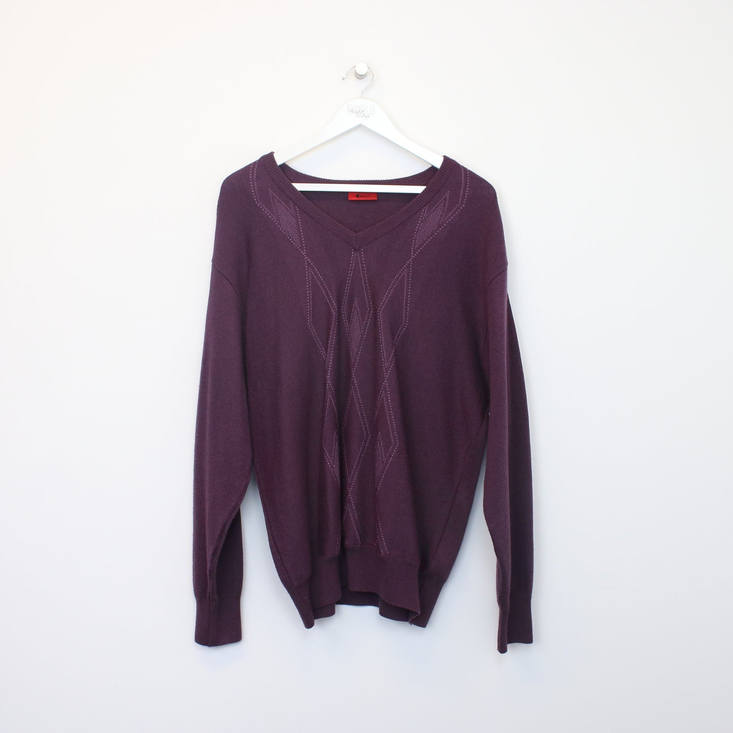 Vintage Gabicci knit sweatshirt in burgundy. Best fits XL