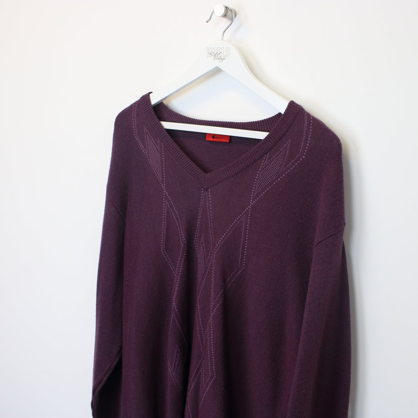 Vintage Gabicci knit sweatshirt in burgundy. Best fits XL