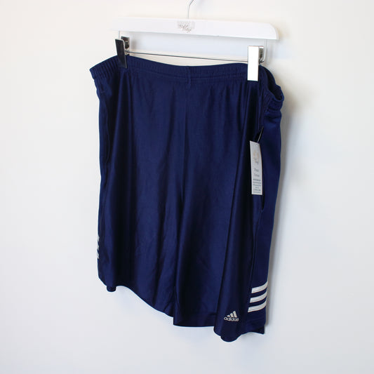 Vintage Nike shorts in navy and white. Best fits XL