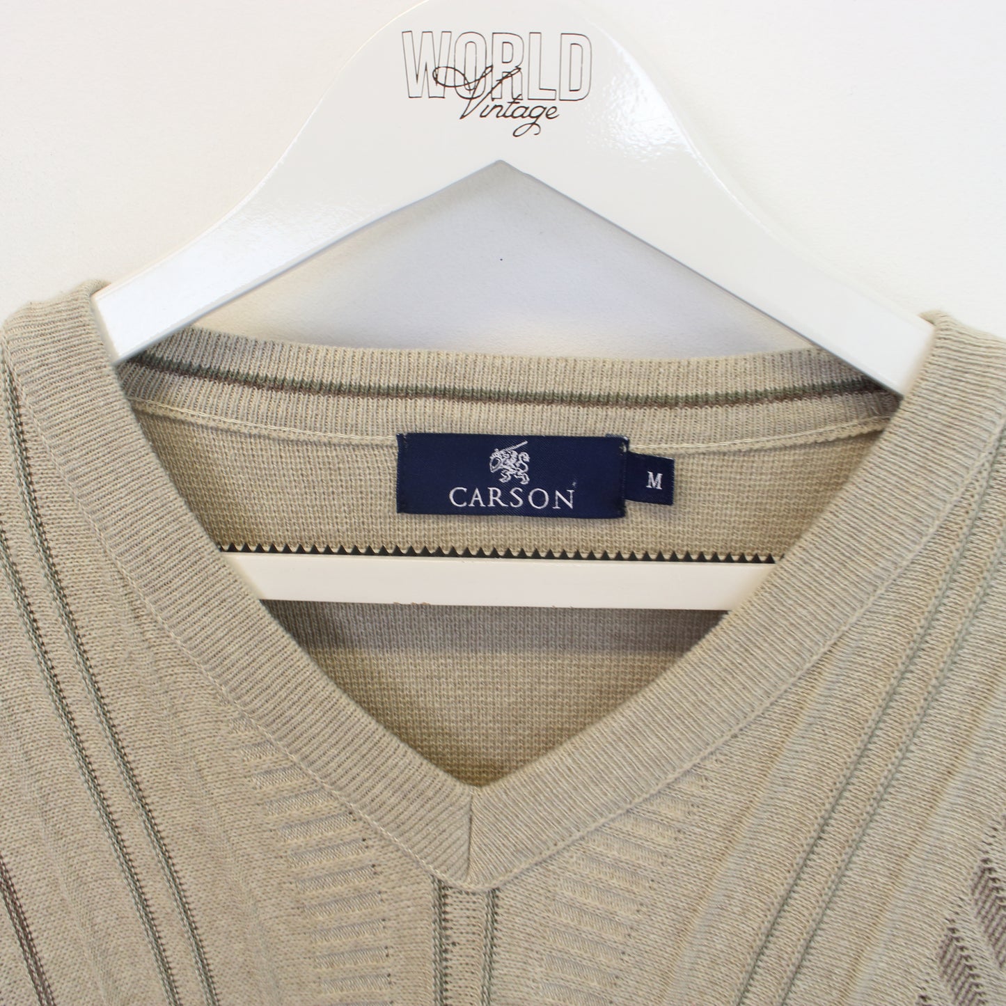 Vintage Carson knit sweatshirt in beige. Best fits L