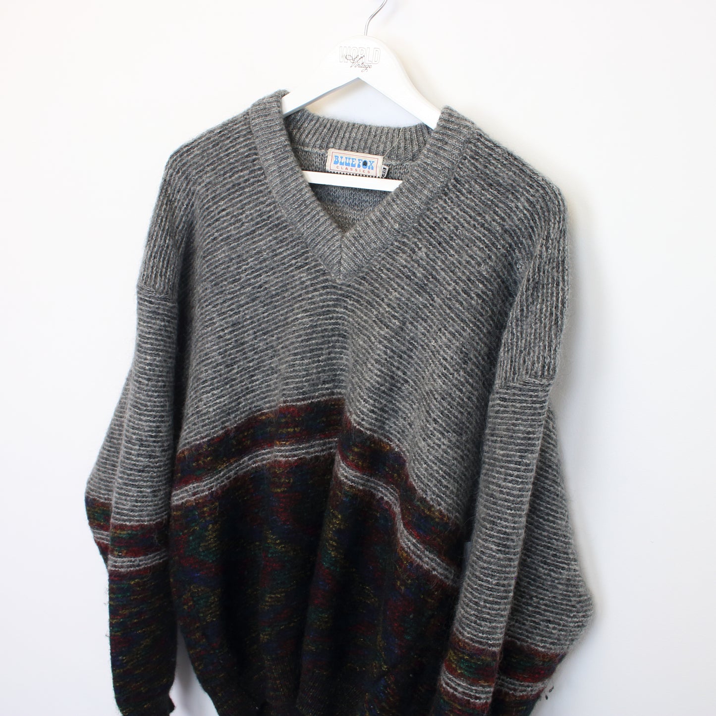 Vintage Blue Fox knit sweatshirt in multi colours. Best fits L