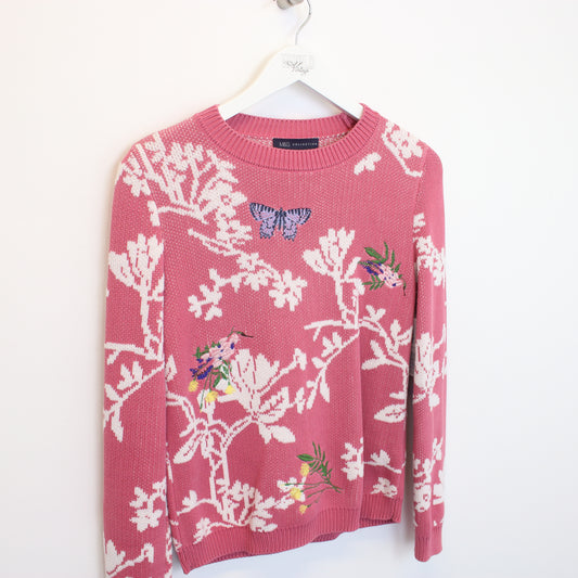 Vintage M&S knit sweatshirt in pink and white. Best fits XS