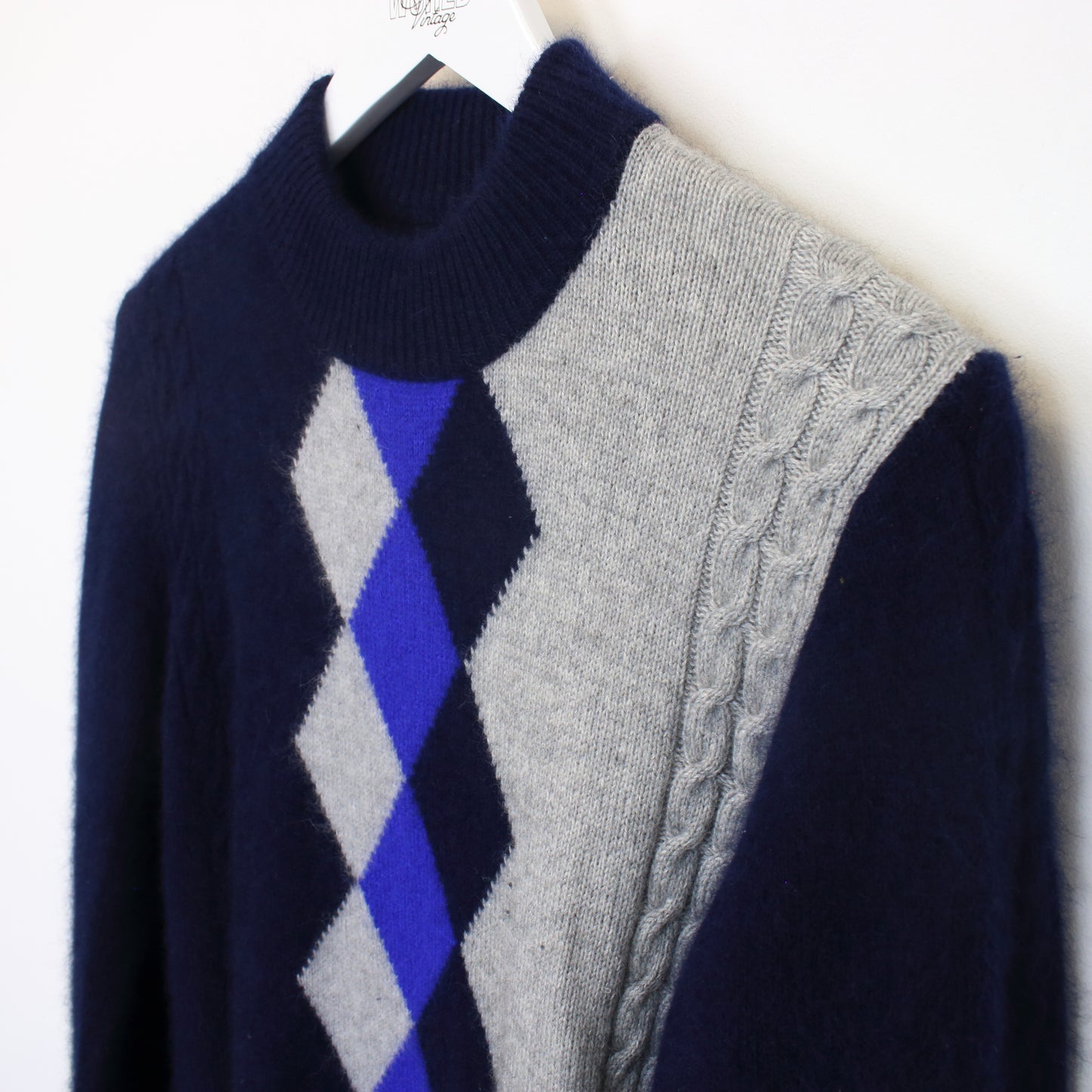 Vintage Unbranded knit sweatshirt in blue and grey. Best fits M