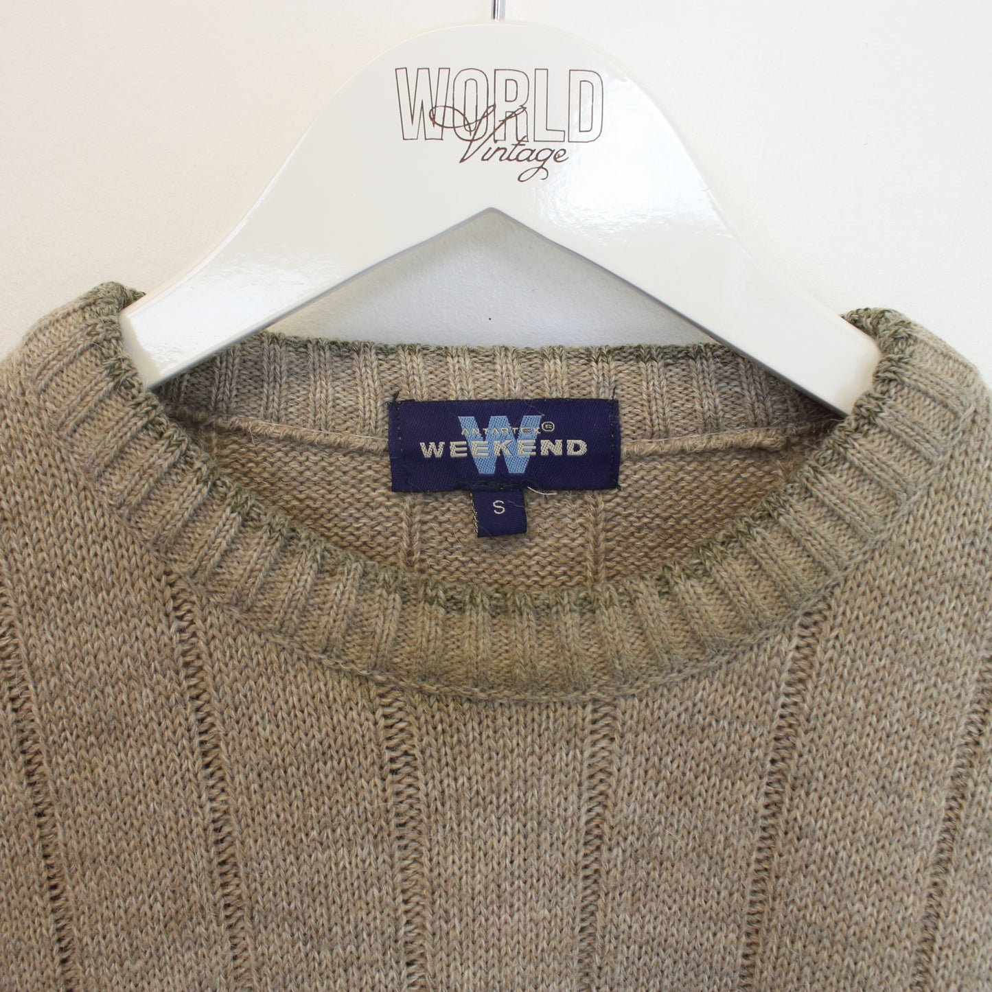 Vintage Weekend knit sweatshirt in brown. Best fits S