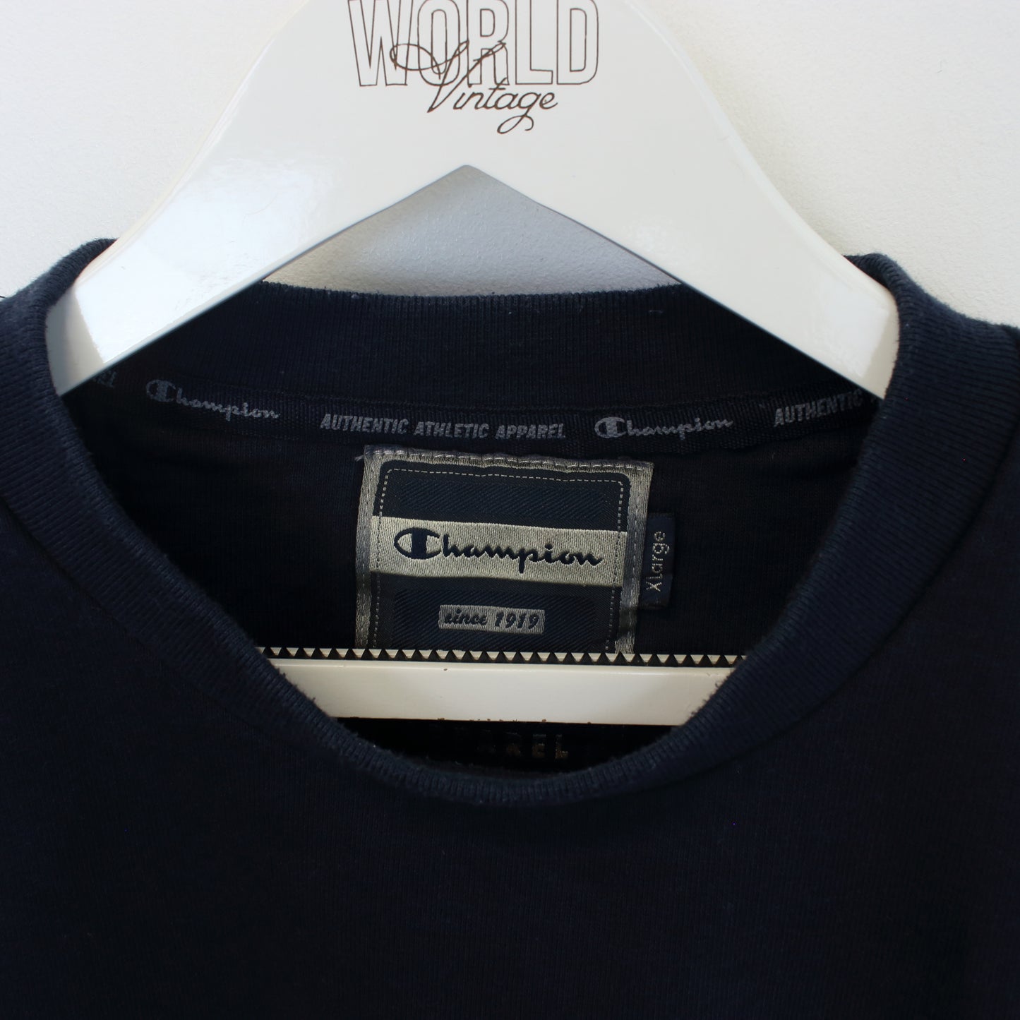 Vintage Champion sweatshirt in navy. Best fits M