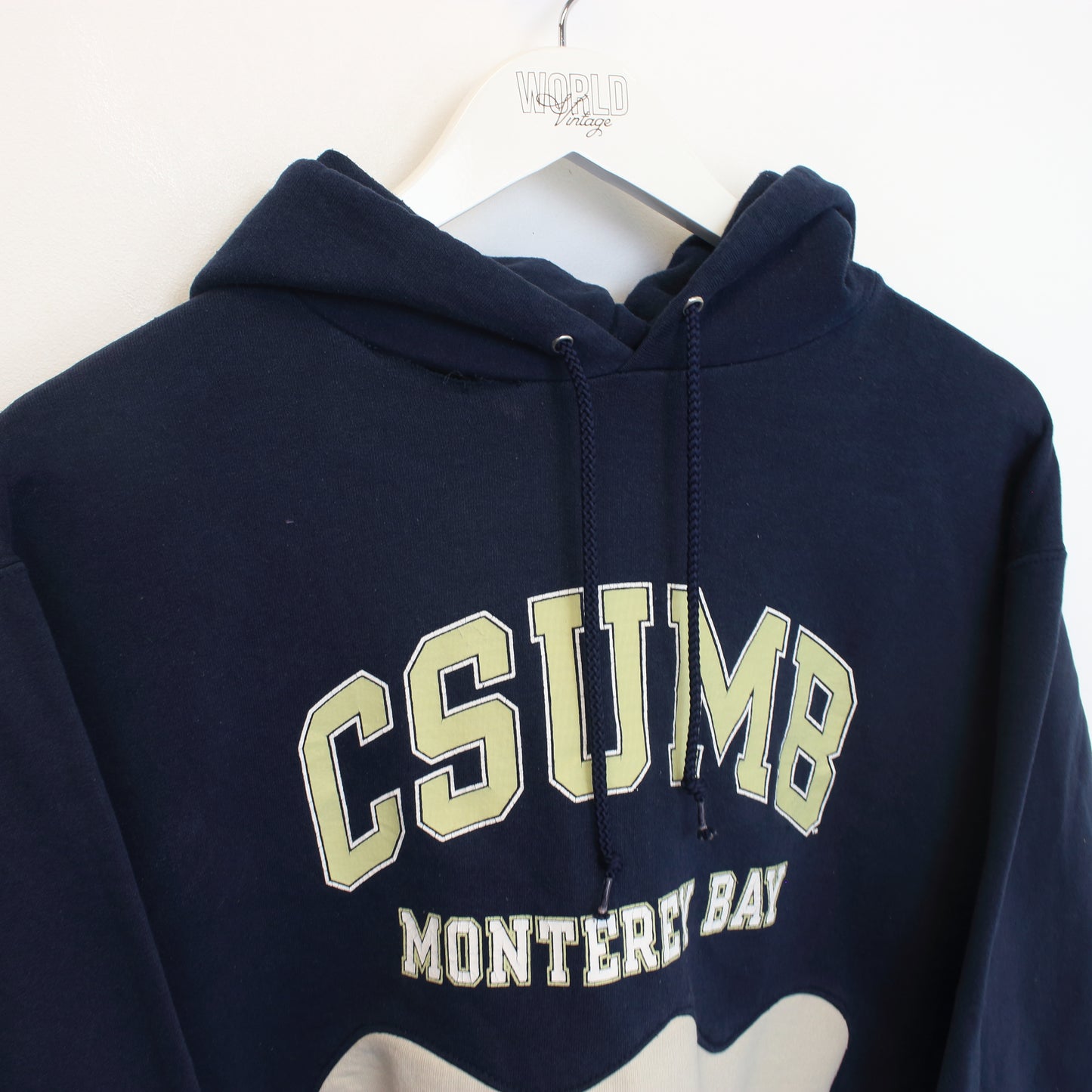 Vintage Champion hoodie in navy and cream. Best M