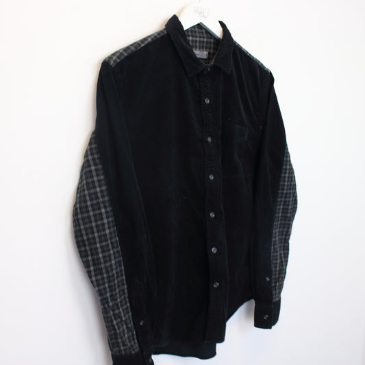 Vintage Giordano corduroy shirt in grey and black. Best fits S