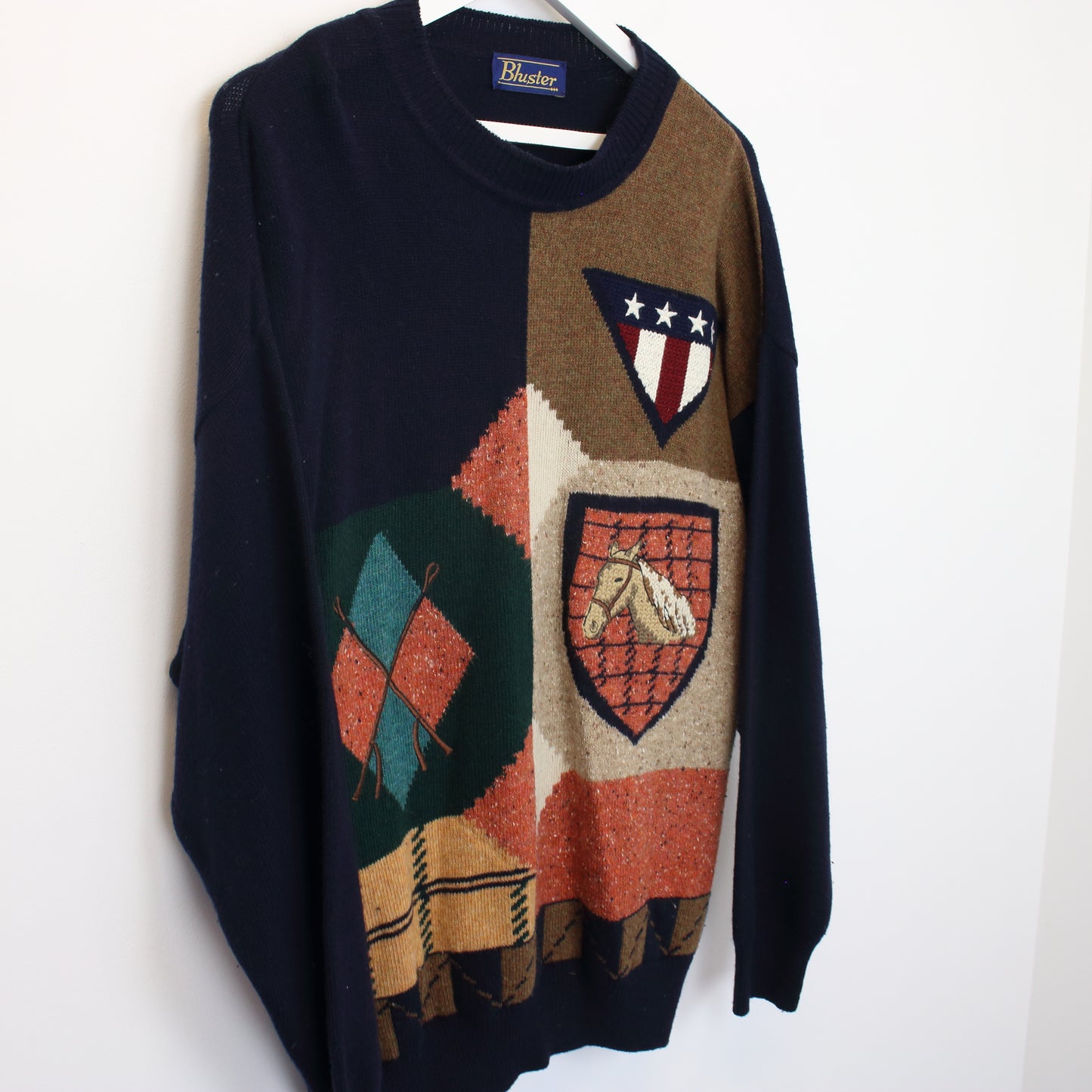 Vintage Bluster knit sweatshirt in multi colour. Best fits XL