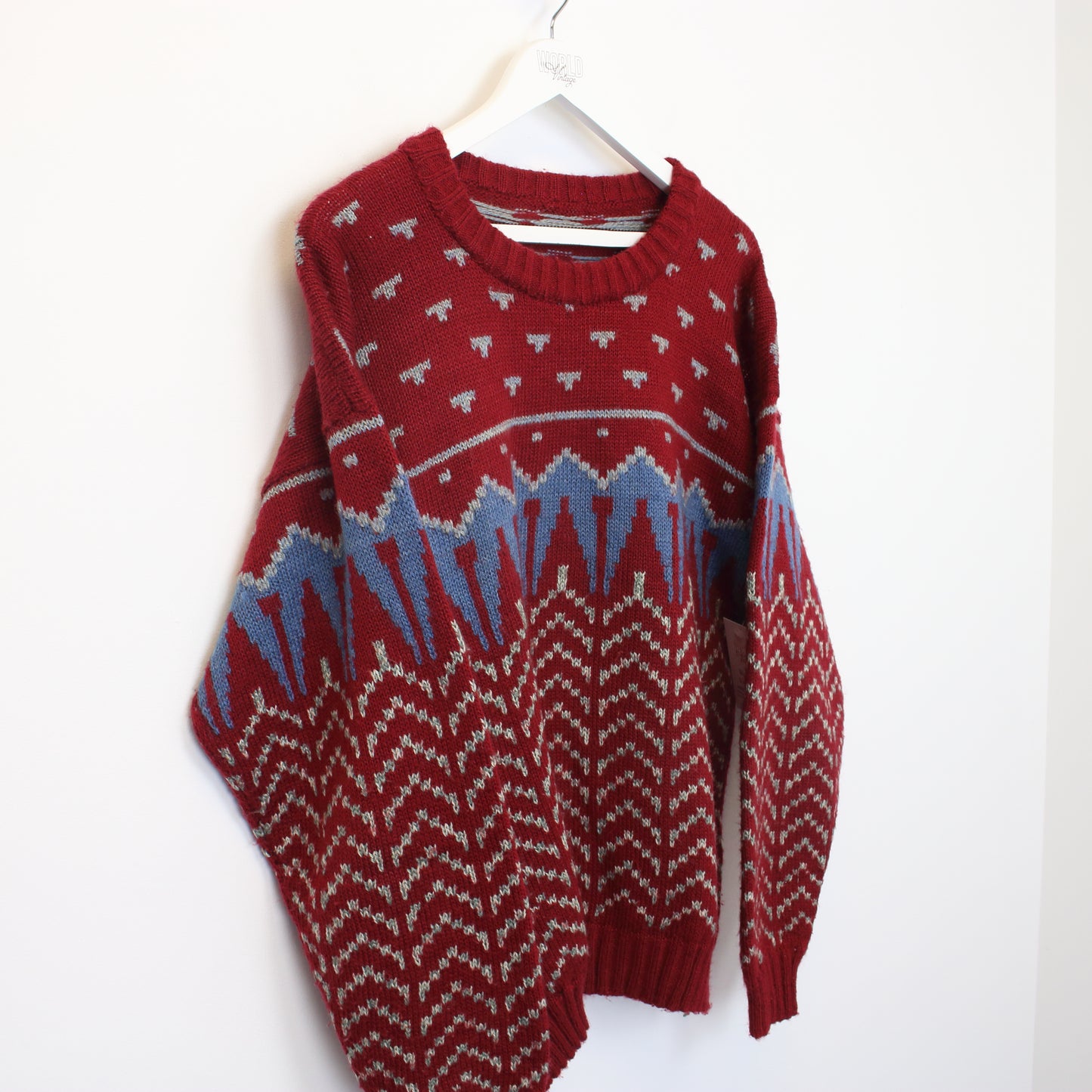 Vintage Unbranded knit sweatshirt in red. Best fits L