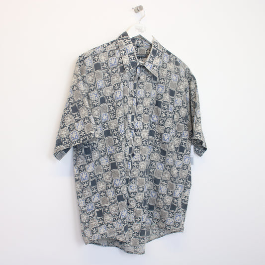 Vintage Mative shirt in grey. Best fits XL