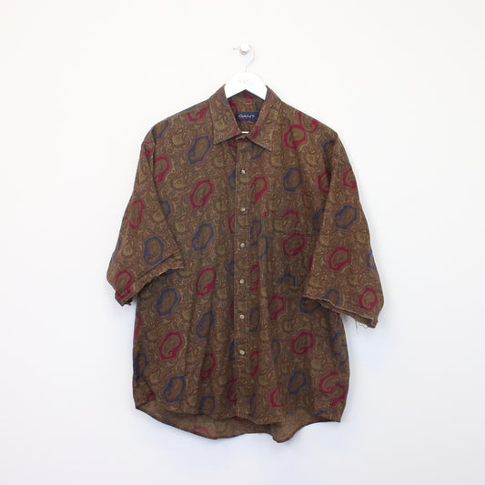 Vintage Gant shirt in brown. Best fits L