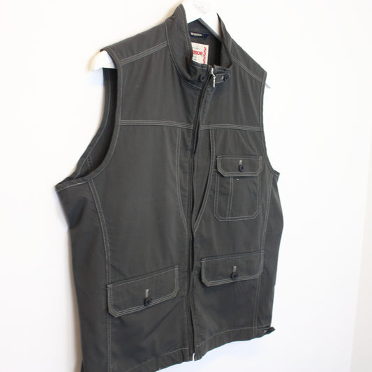 Vintage McGregor vest in grey. Best fits L