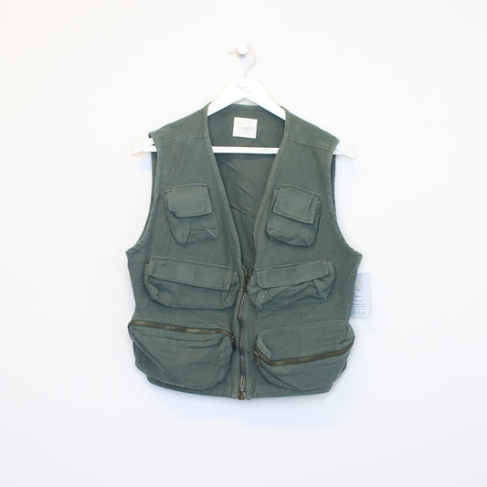 Vintage Unbranded vest in green. Best fits M