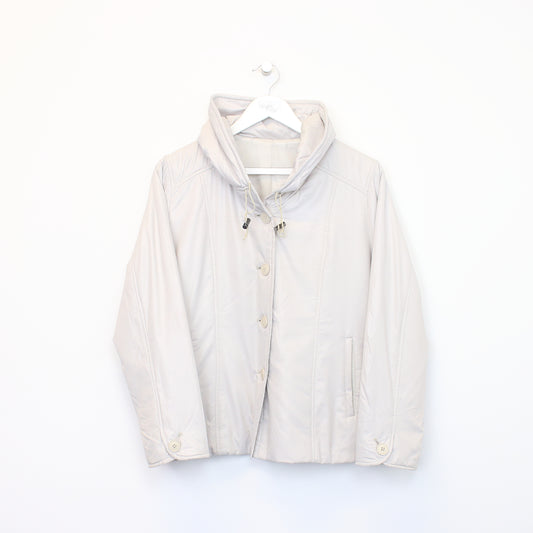 Vintage Unbranded puffer jacket in white. Best fits XS