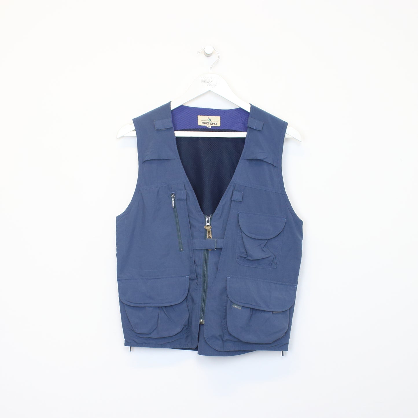 Vintage Musshu vest in blue. Best fits M