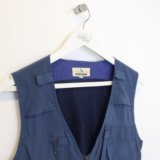 Vintage Musshu vest in blue. Best fits M