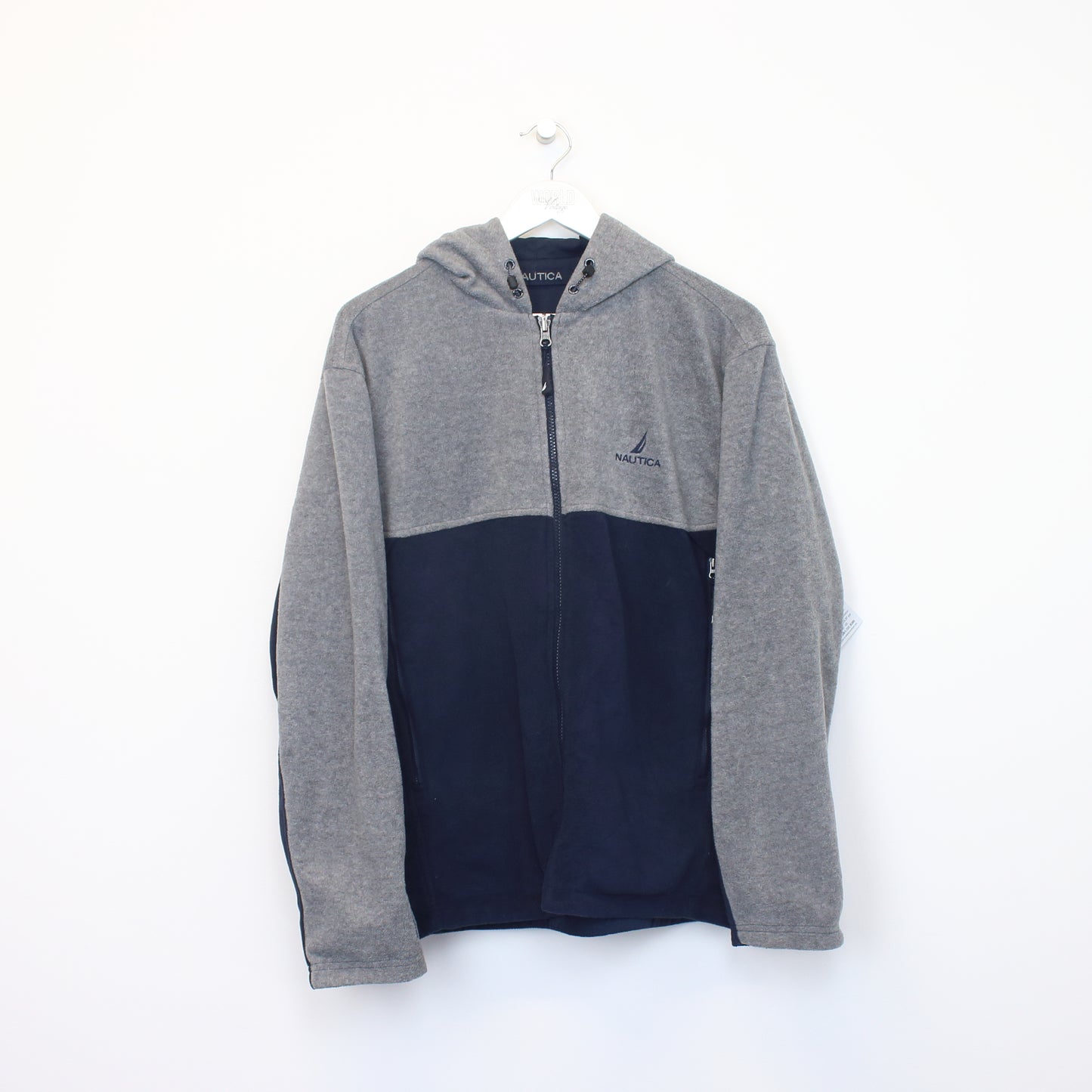 Vintage Nautica full zip fleece in navy and grey. Best fits L