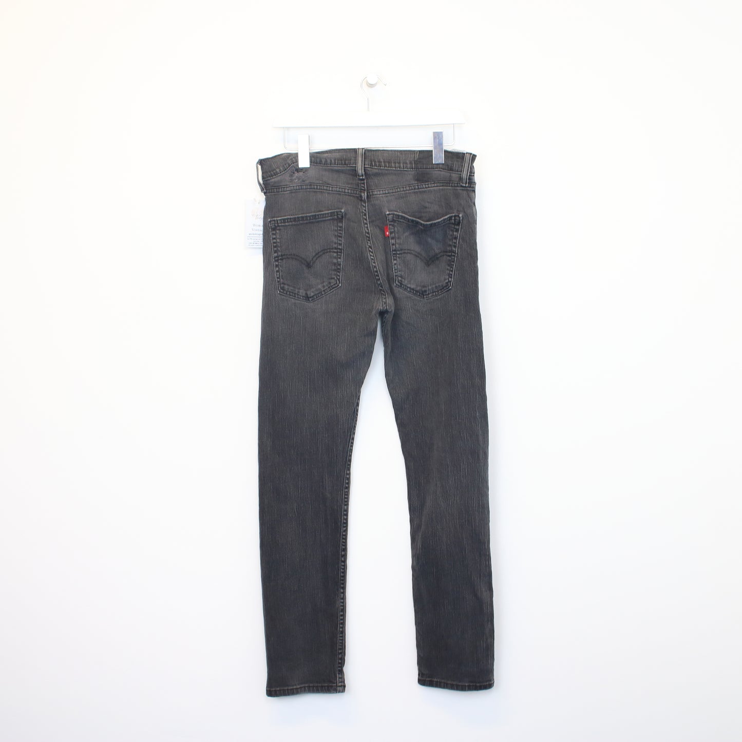 Vintage Levi's jeans in black. Best fits W30 L27