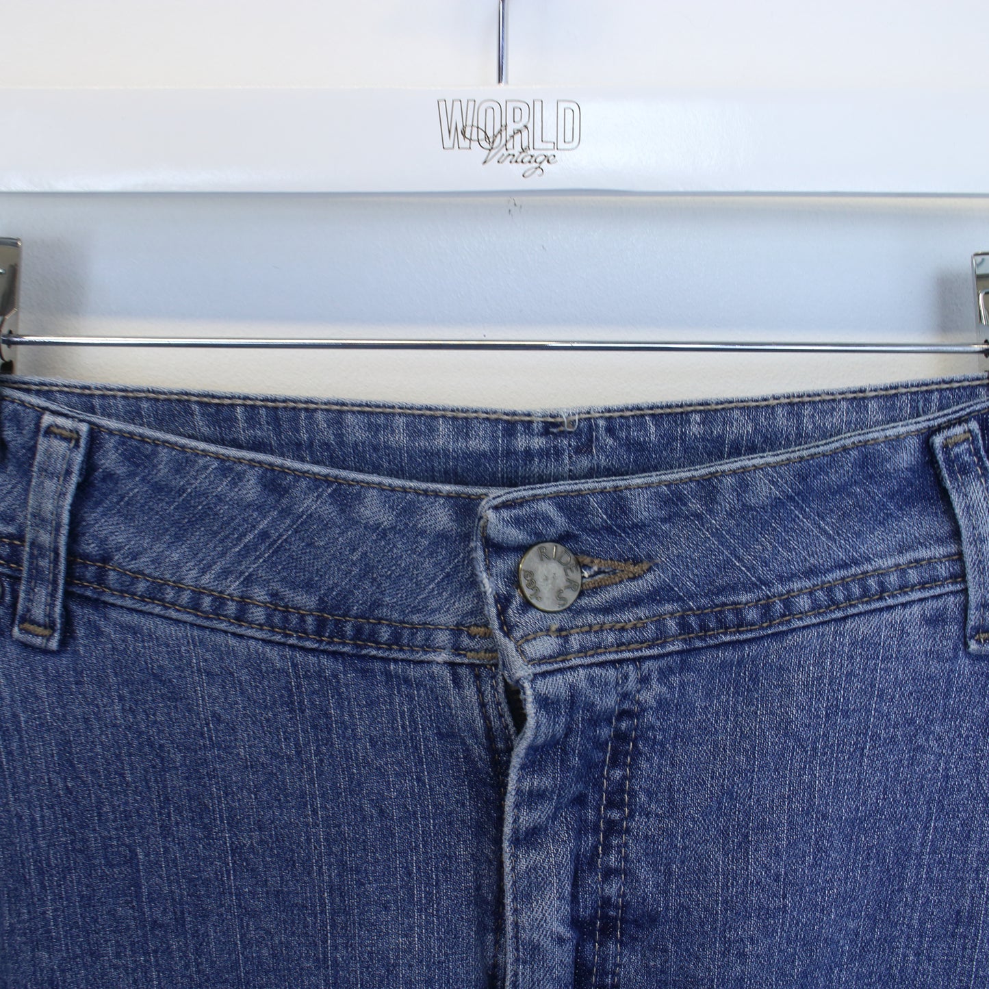 Vintage Rider jeans in blue. Best fits W38 L28