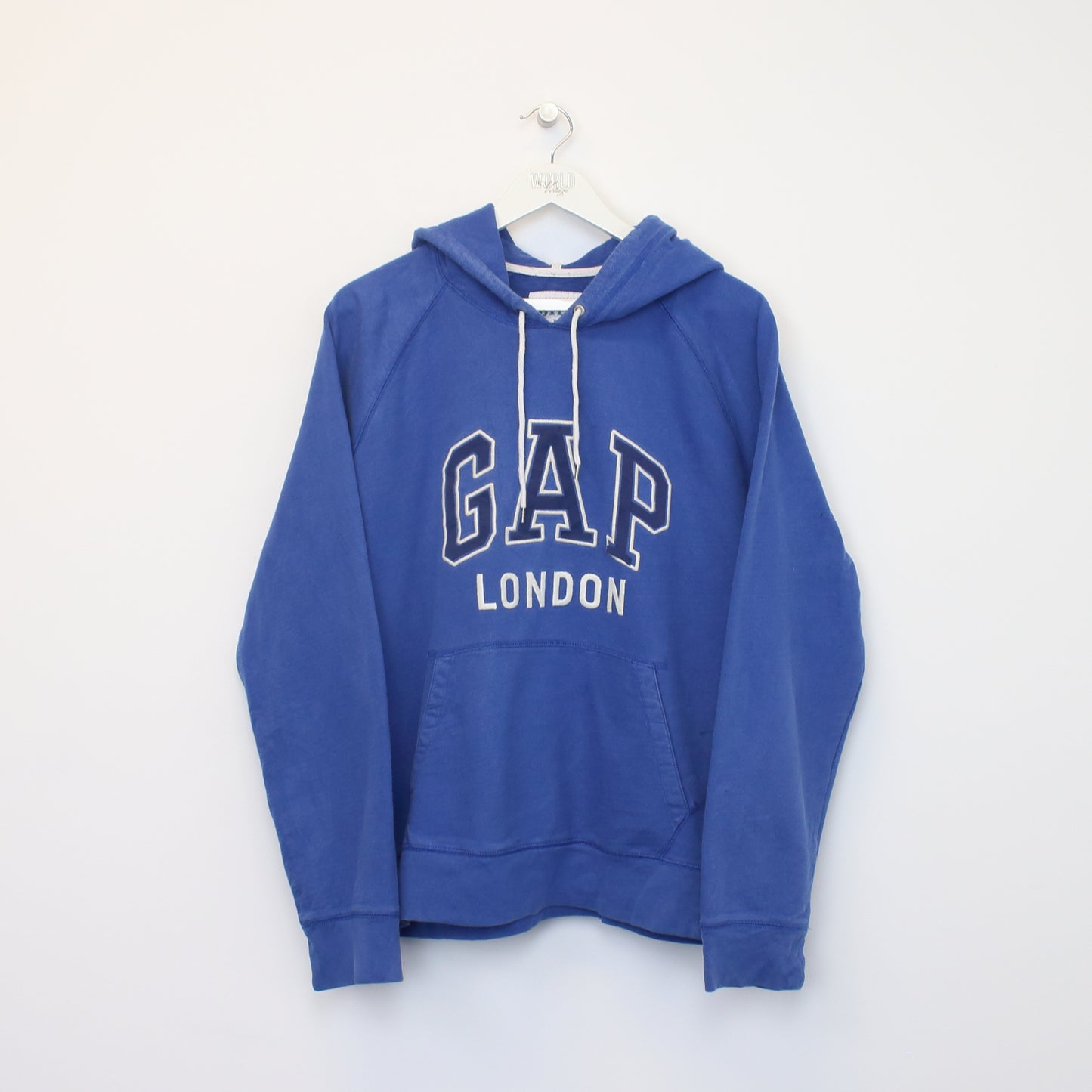 Vintage Gap hoodie in blue. Best fits XL