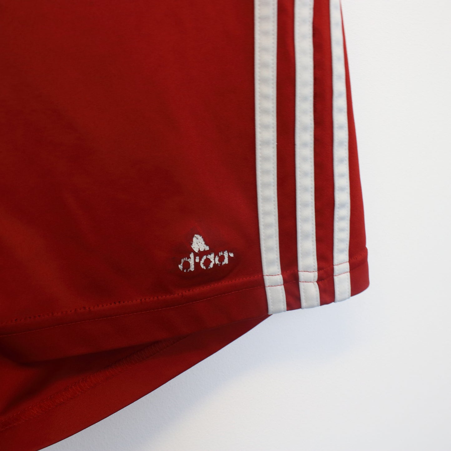 Vintage Adidas shorts in red and white. Best fits XL