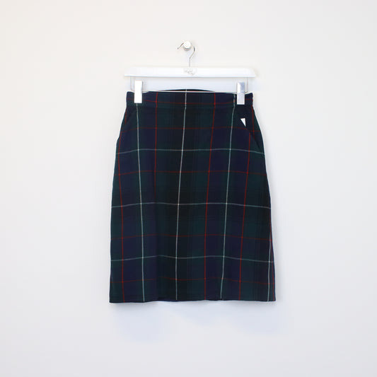 Vintage Blues skirt in green and navy. Best fits W27