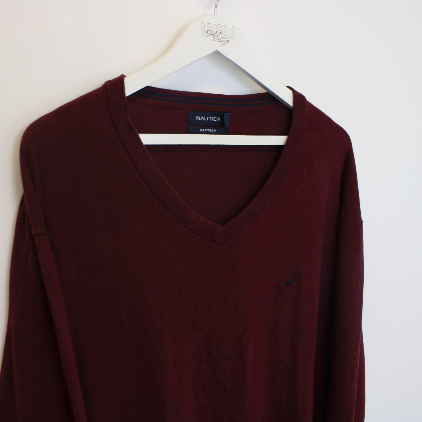 Vintage Nautica knitted sweatshirt in burgundy. Best fits XL