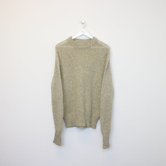 Vintage Woolrich sweatshirt in beige. Best fits M